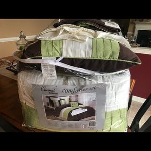 Twin bed in a bag comforter set